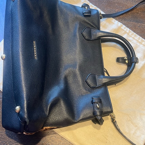 Burberry medium banner. Leopard sides. - Picture 10 of 10